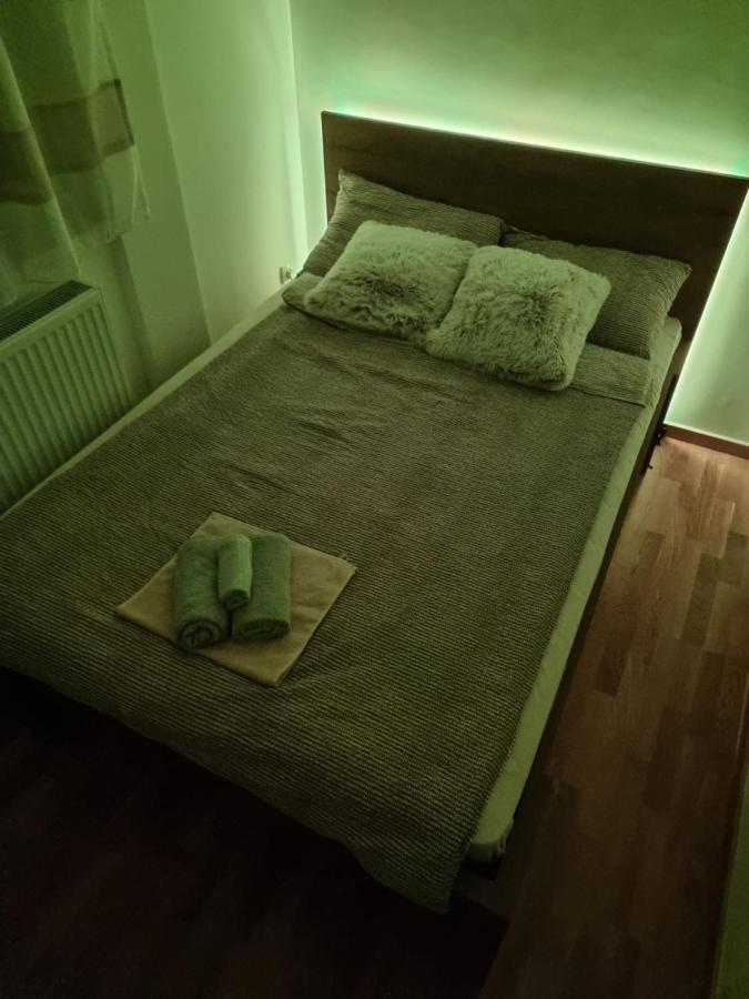 Zara Apartman 1 Bijeljina Bagian luar foto