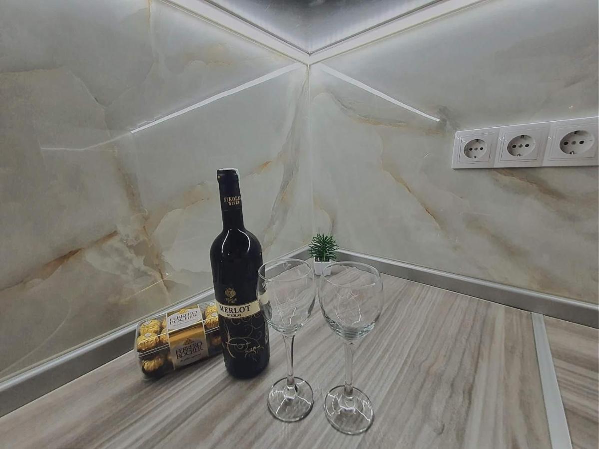 Zara Apartman 1 Bijeljina Bagian luar foto